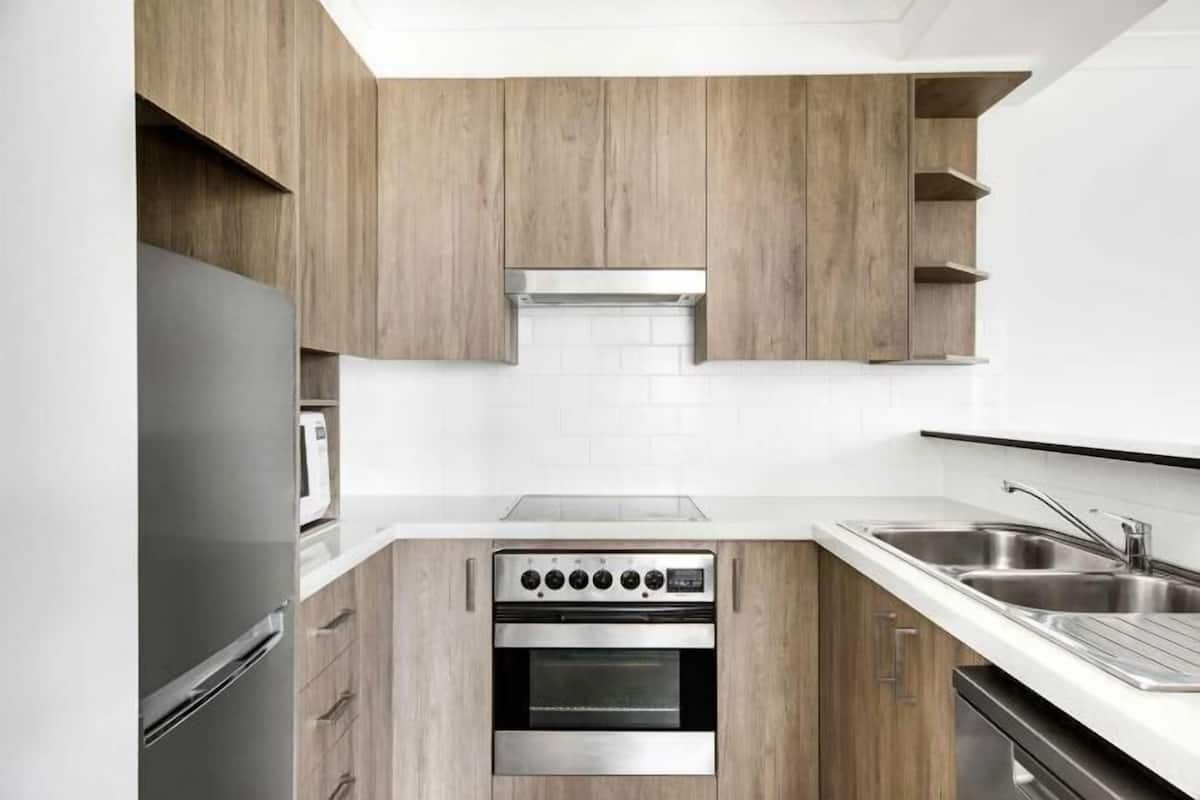 Fridge, microwave, coffee/tea maker, electric kettle