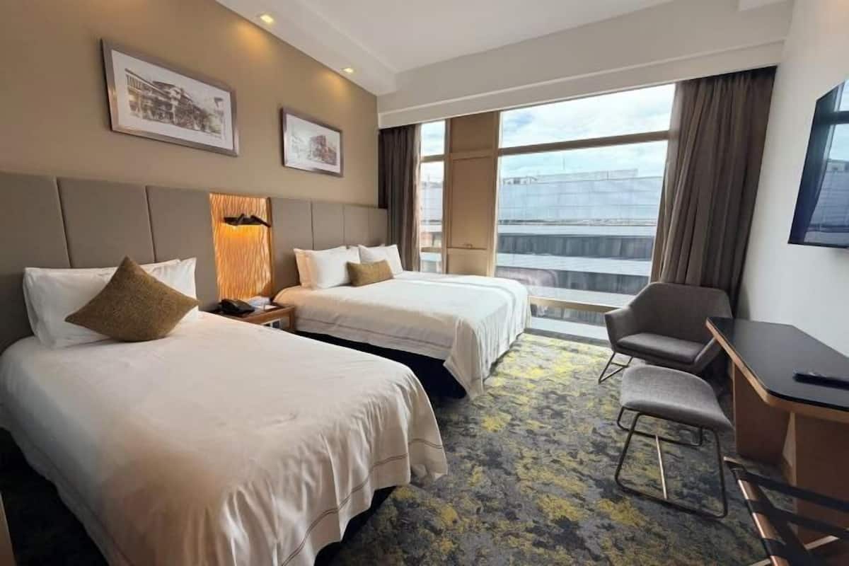 In-room safe, desk, soundproofing, iron/ironing board