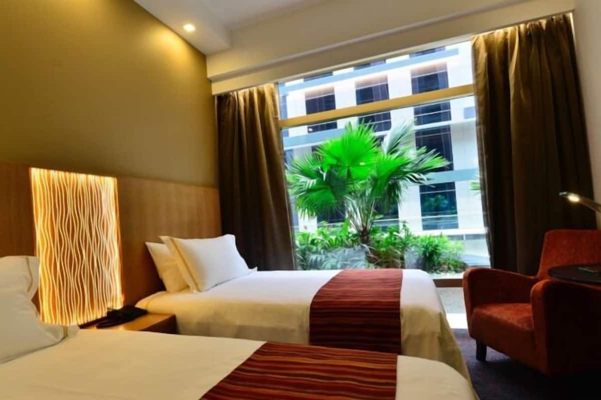 In-room safe, desk, soundproofing, iron/ironing board