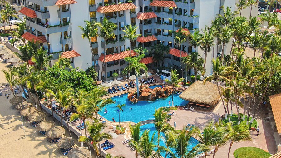 Luna Palace Hotel and Suites