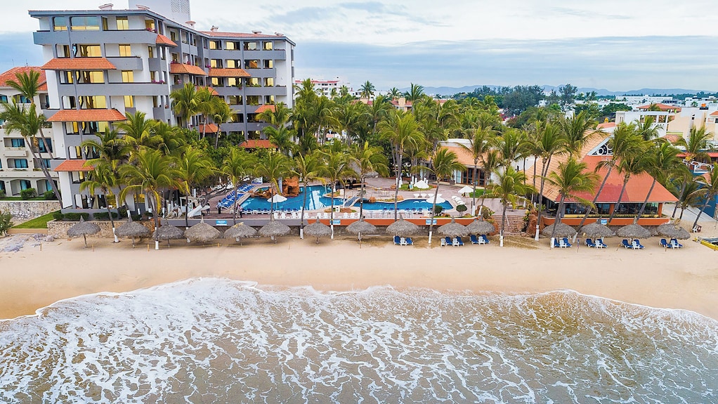 Luna Palace Hotel and Suites 2025: Opiniones de Hoteles, Comentarios, Fotos y Precios desde MXN$2,054 – Reservar en Mazatlán – Expedia.mx