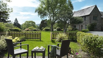 Garden Terrace Room | Terrace/patio