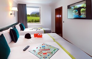 Family Room | In-room safe, desk, iron/ironing board, free cribs/infant beds - The Dunloe Hotel & Gardens (Dunloe Lower)