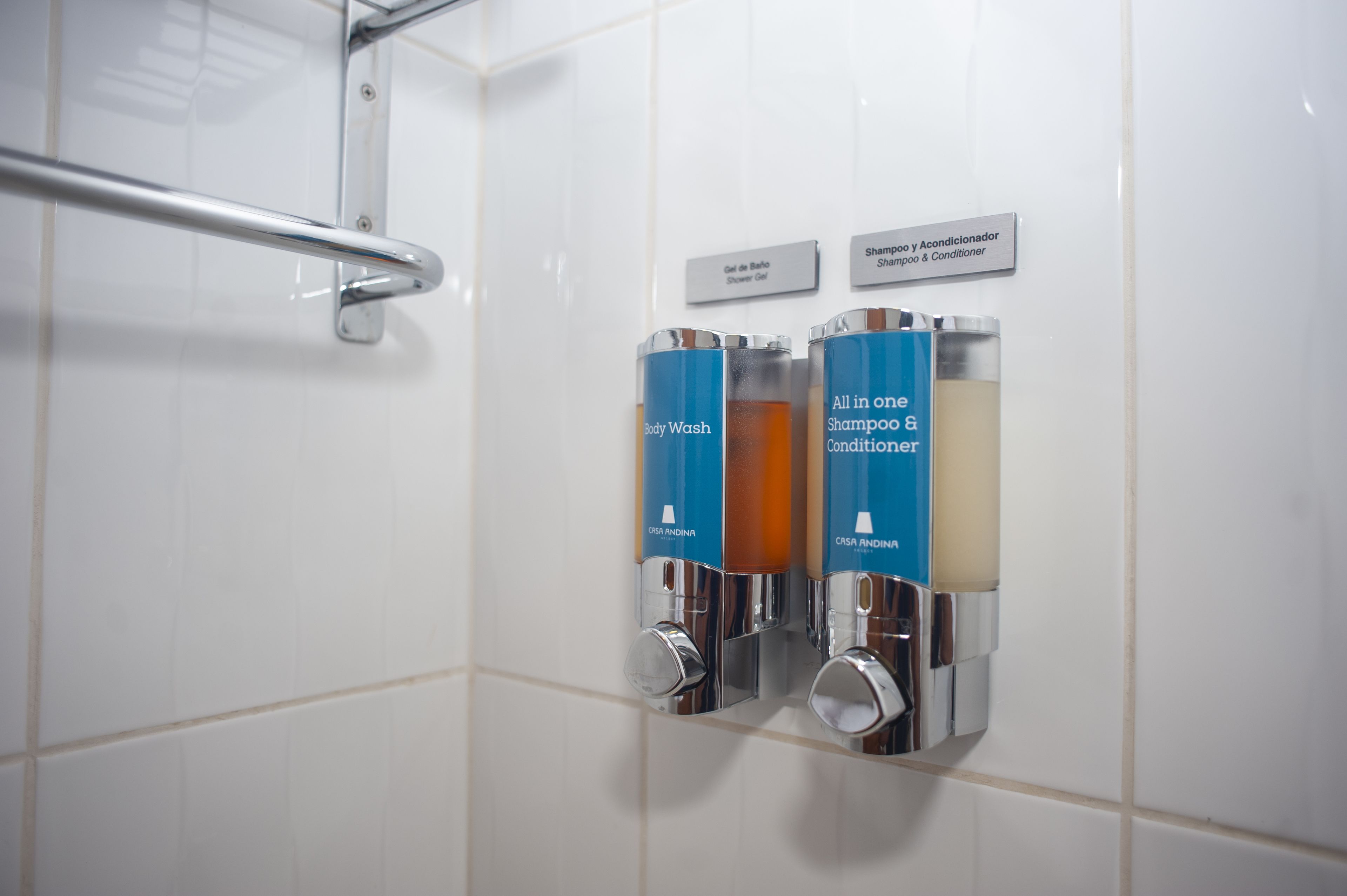 combined shower/bathtub, hair dryer, bathrobes, towels