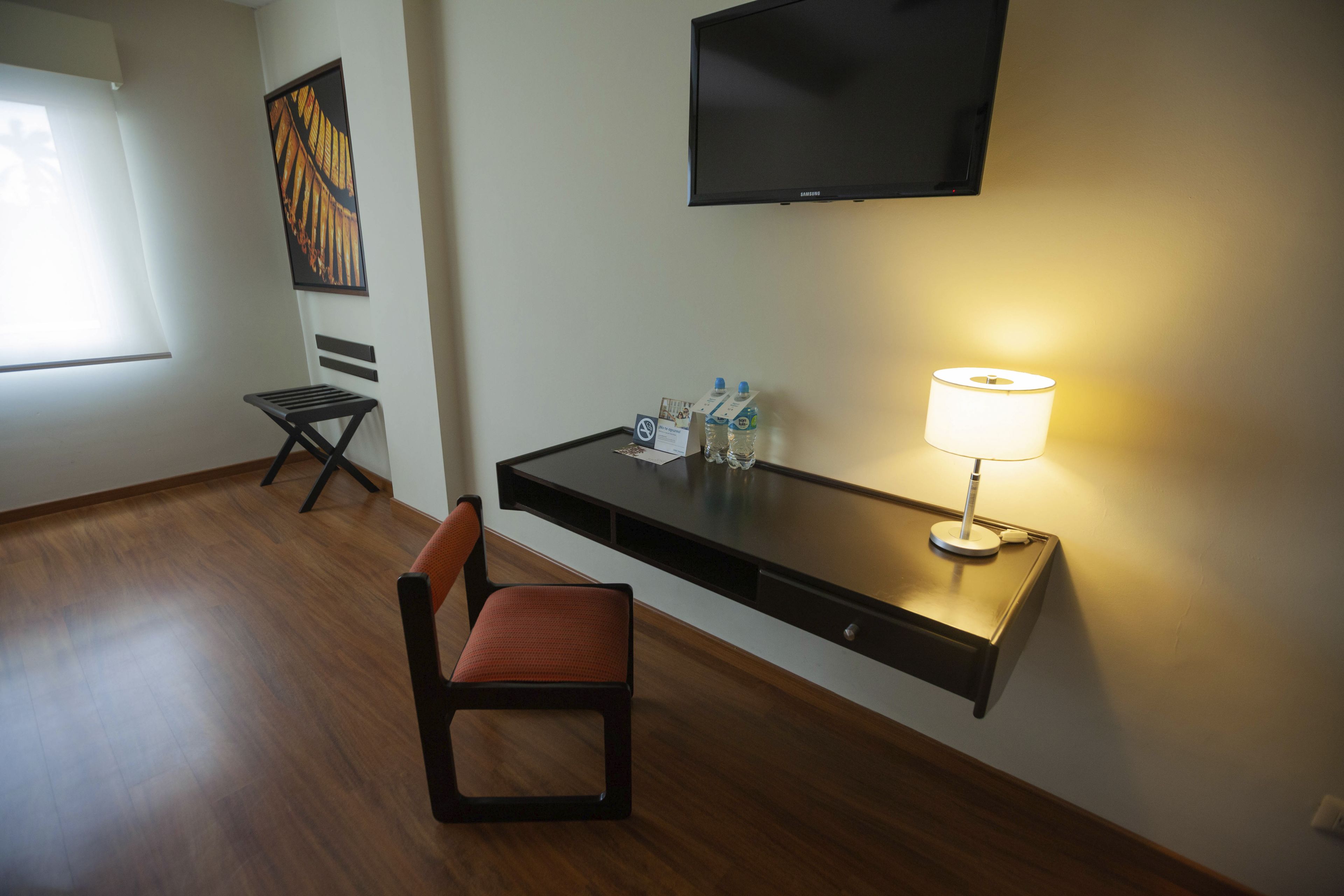 1 bedroom, premium bedding, in-room safe, desk