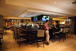 Bar (di hartanah)