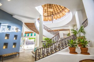 双人护理室、身体护理、热石按摩、深层组织按摩、产前按摩、运动按摩