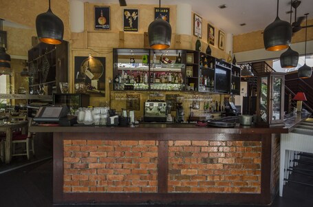 Robertson Quay Hotel - Image 9