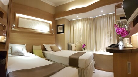 Robertson Quay Hotel - Image 4