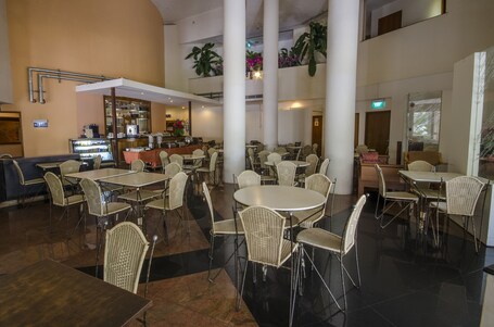 Robertson Quay Hotel - Image 22