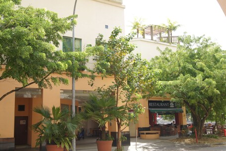 Robertson Quay Hotel - Image 15