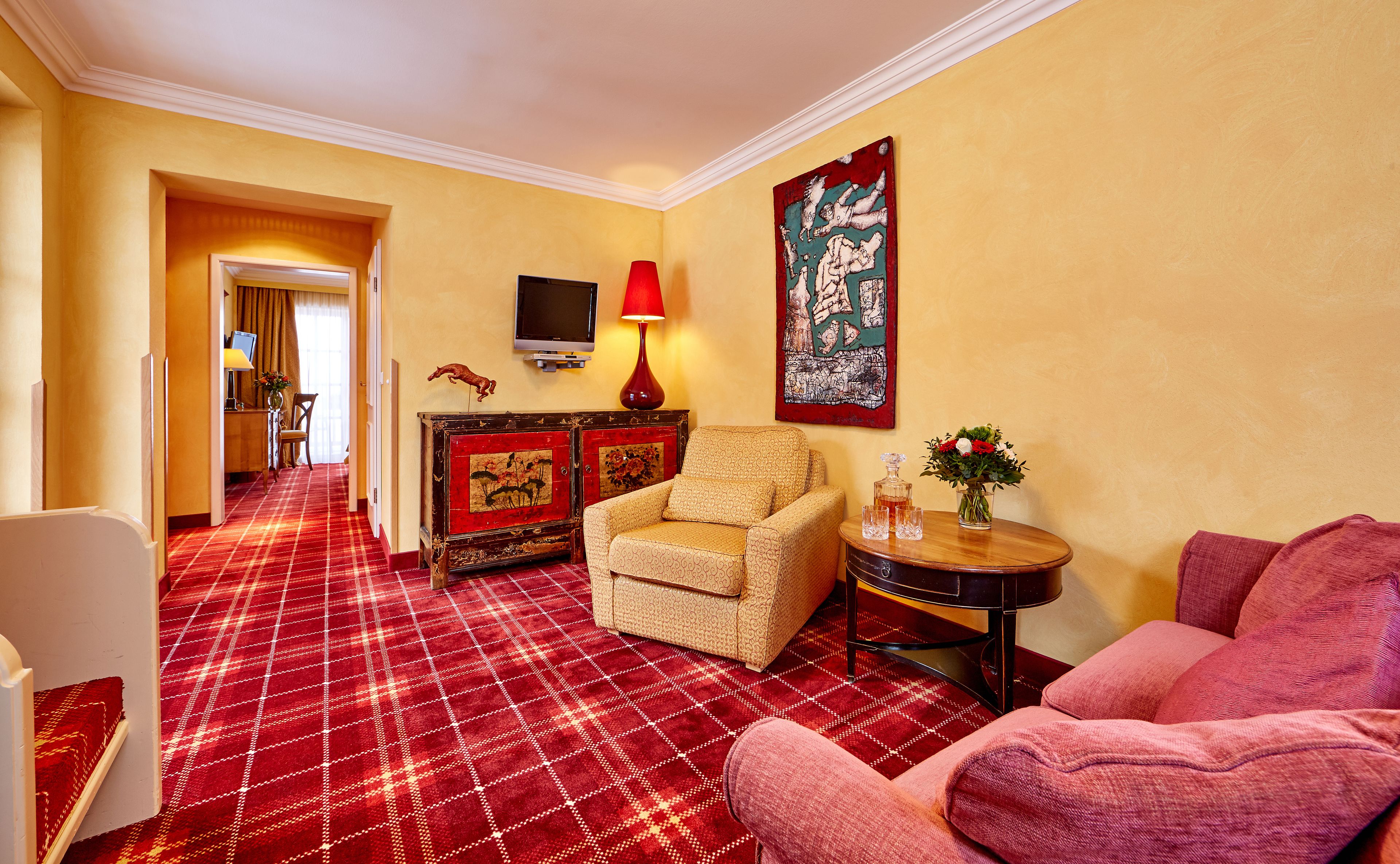 suite, balcony | 1 bedroom, minibar, in-room safe, individually decorated