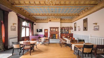 Bar (en la propiedad)