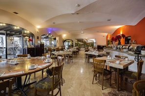 Tägliches Frühstücksbuffet (310 MXN pro Person)