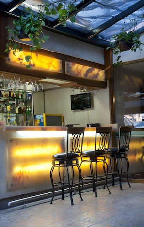 Bar (in der Unterkunft)