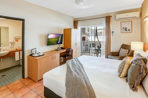 Standard Double or Twin Room - Coral Tree Inn (Cairns)