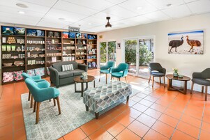 Sala de estar en el lobby