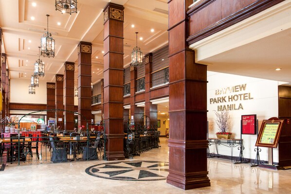 Desayuno buffet (PHP 650 por persona) 