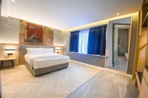 Minibar, in-room safe, desk, blackout drapes