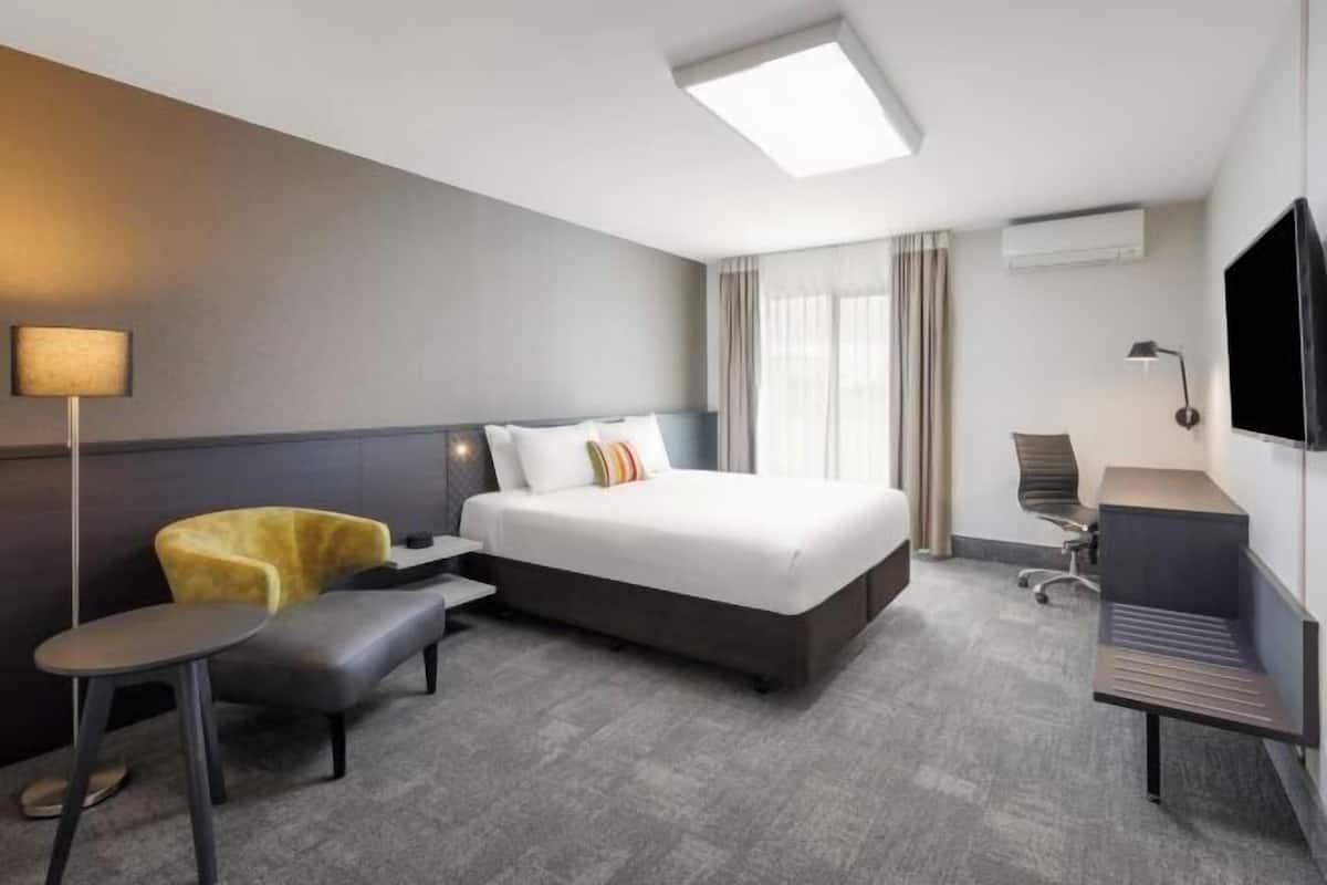 Premium bedding, down duvets, Select Comfort beds, in-room safe