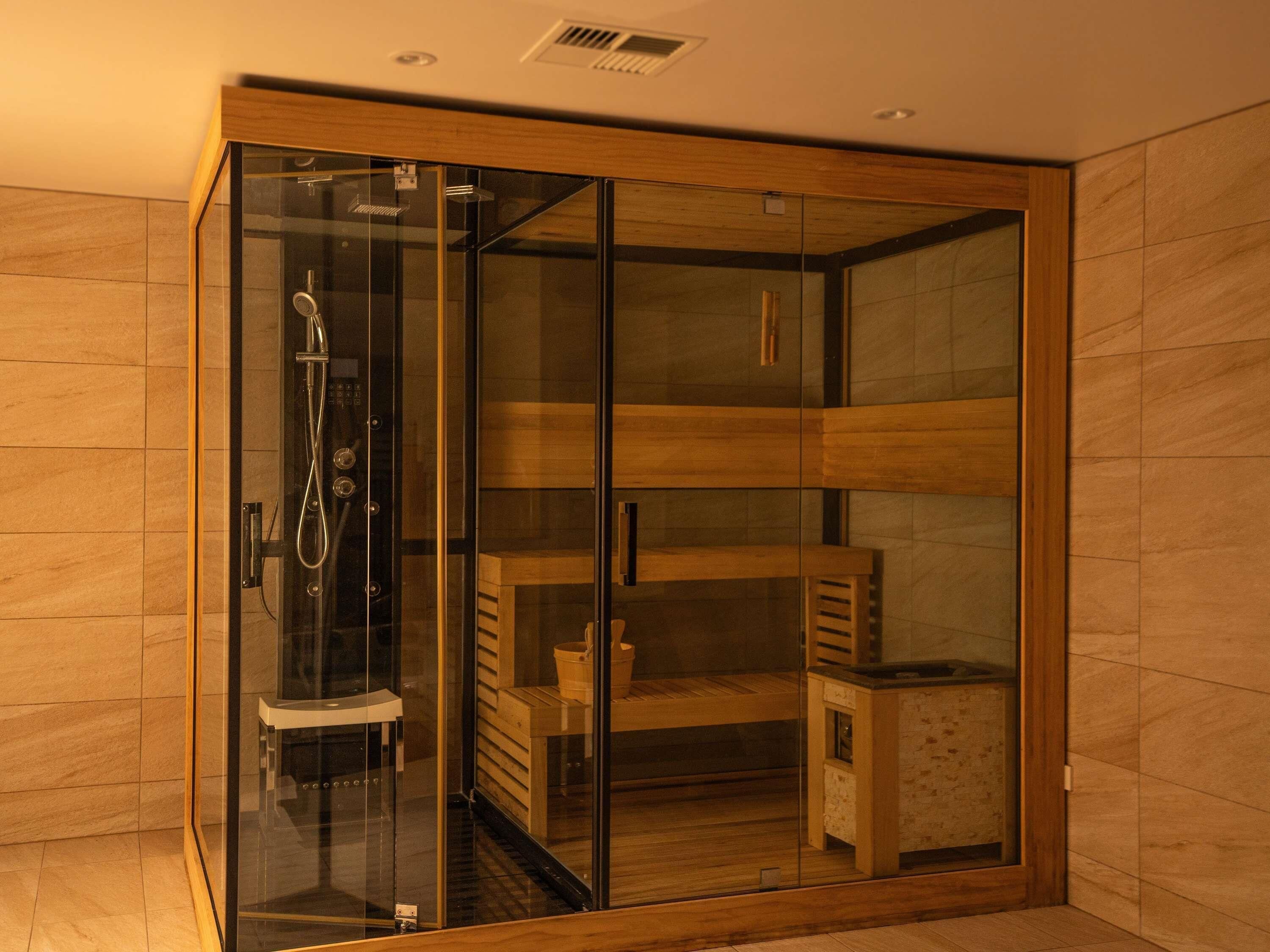 Minibar, in-room safe, desk, blackout curtains