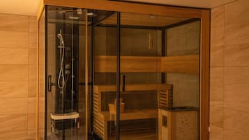 Minibar, in-room safe, desk, blackout curtains