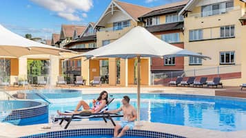 Indoor pool, outdoor pool, pool loungers