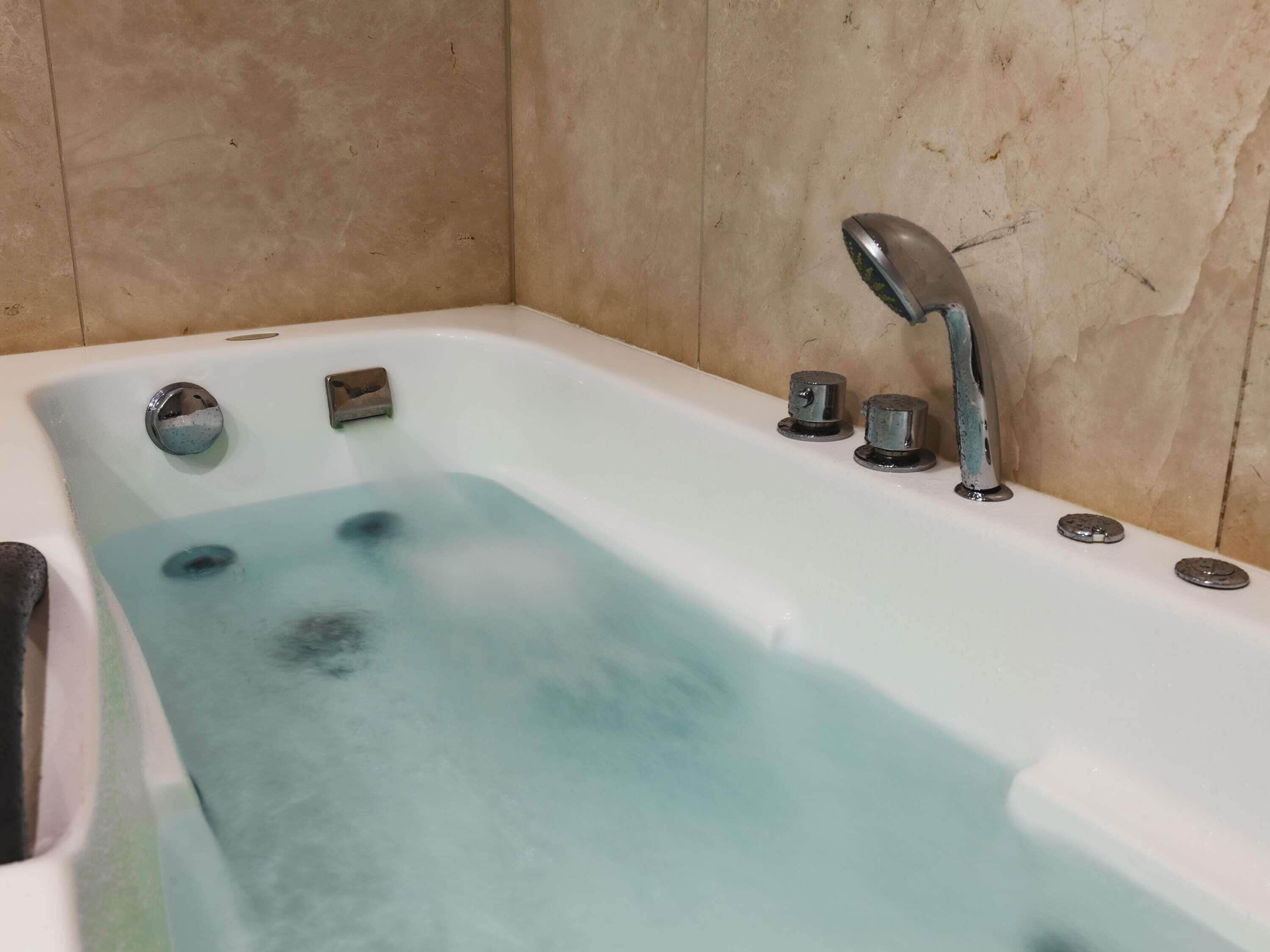 Grand Suite, 1 King Bed | Minibar, in-room safe, desk, blackout drapes