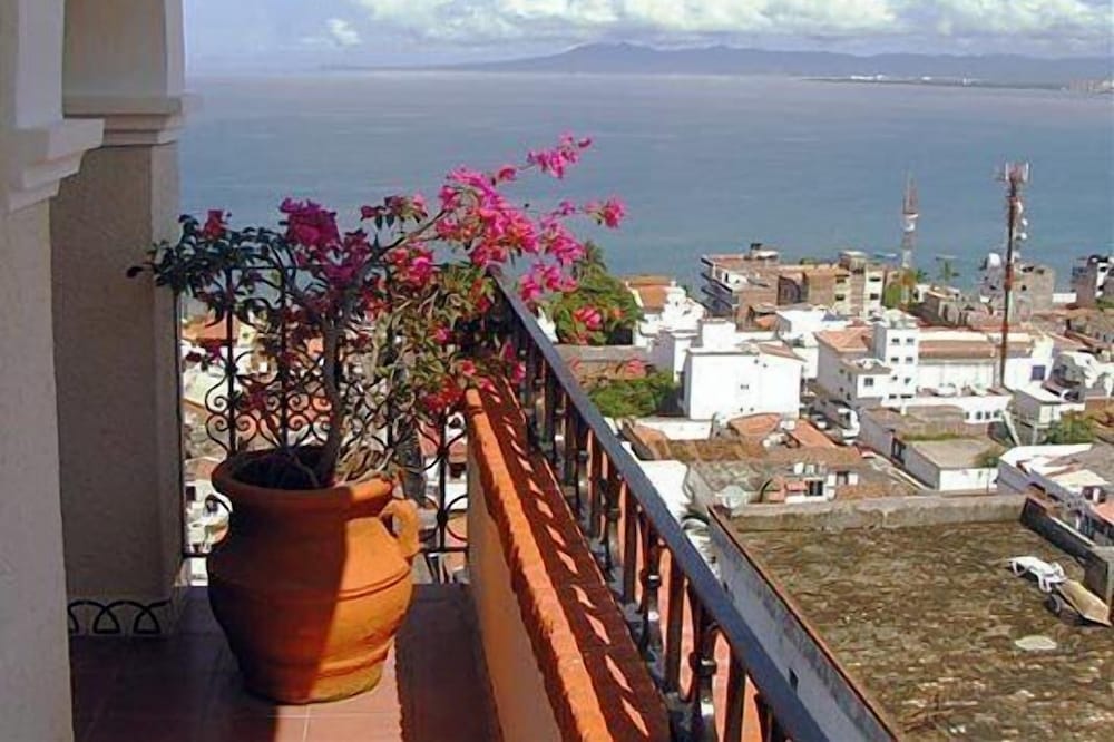 Hotel Suites La Siesta