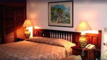 Estúdio panorâmico, vista para o oceano | Roupas de cama premium, cofres nos quartos, individualmente decorados