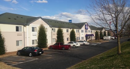 InTown Suites Extended Stay Clarksville