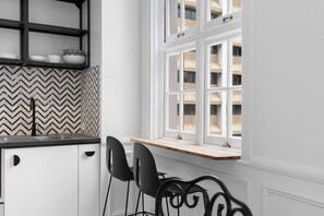 Premium Apartment | Private kitchen - Rothbury Hotel (Brisbane)