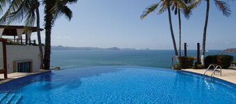 Hotel Punta Serena & Resorts- Couples Only