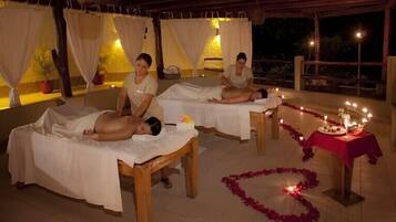 Couples treatment room(s), sauna, hot tub, body treatments, mud baths