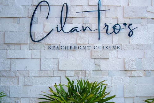 5 restaurants, serveren ontbijt, lunch, diner, Italiaanse gerechten