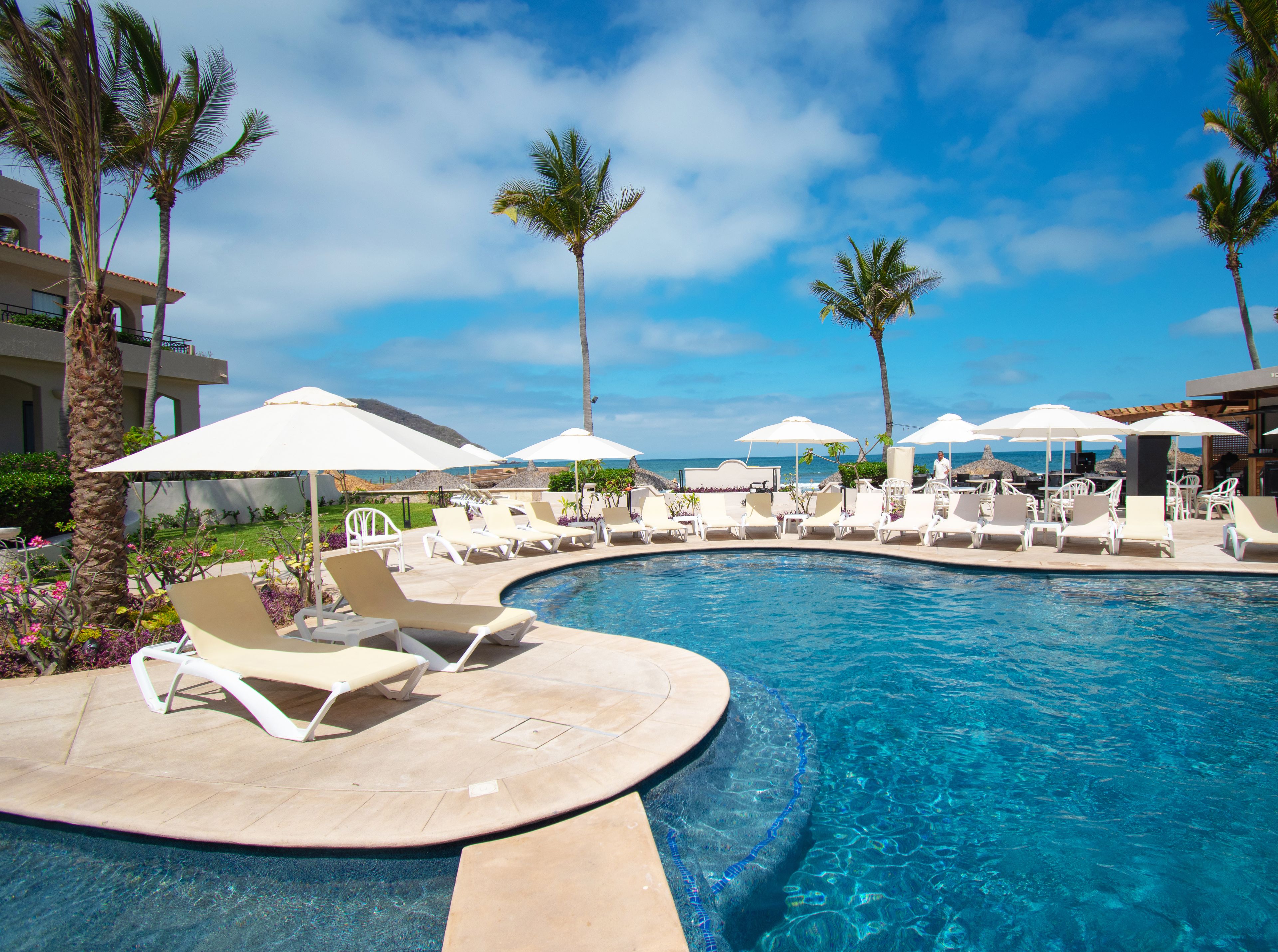 2 utendørsbassenger