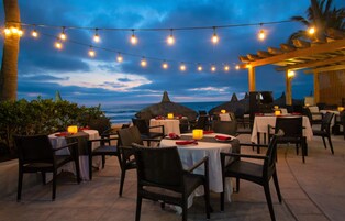 5 restaurants, breakfast, lunch, dinner served; Italian cuisine