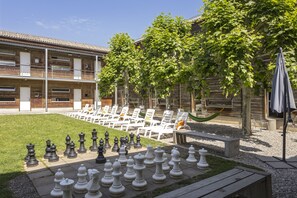 Zona de juegos infantil al aire libre