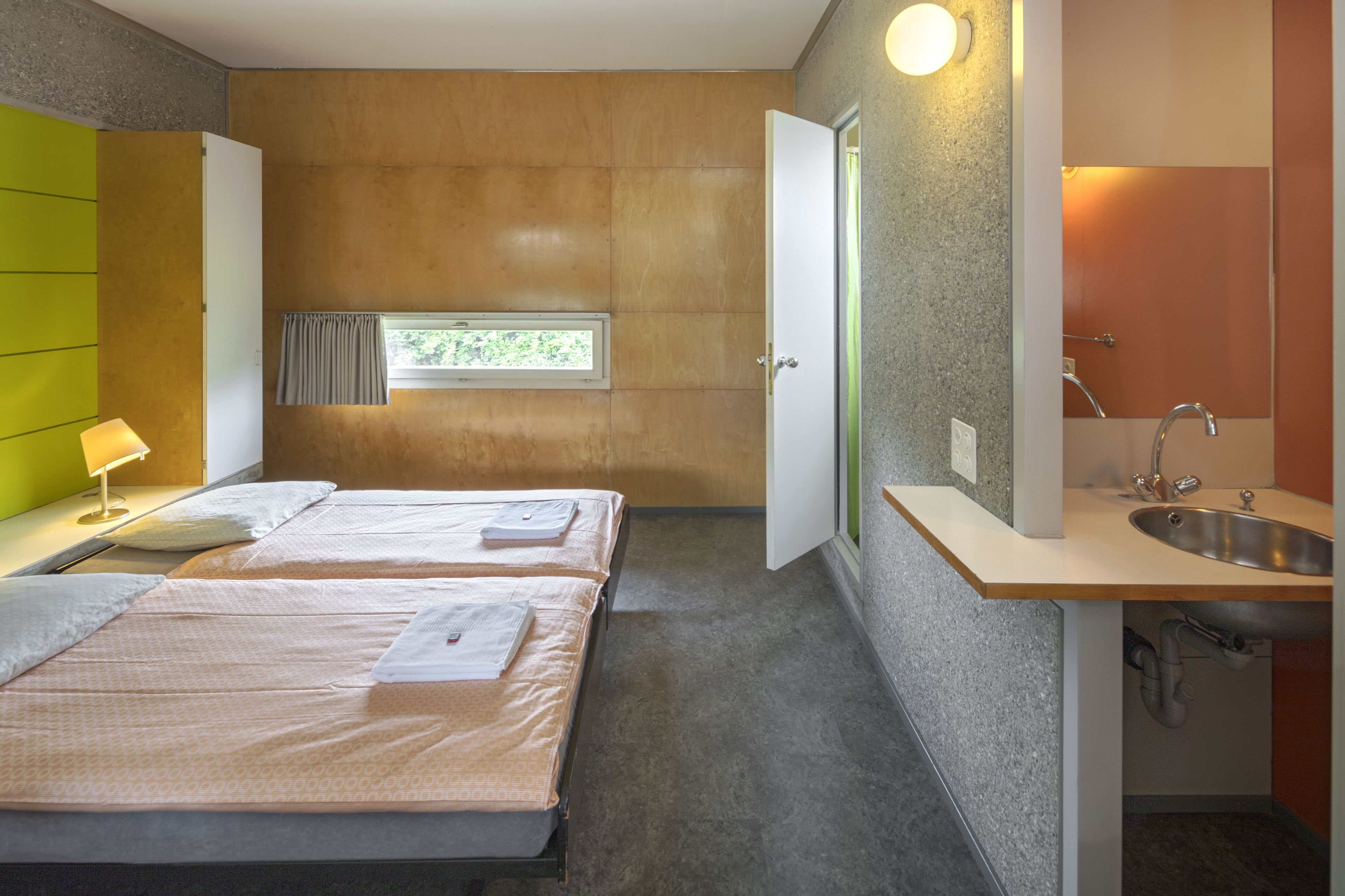 Photo - Lausanne Youth Hostel Jeunotel