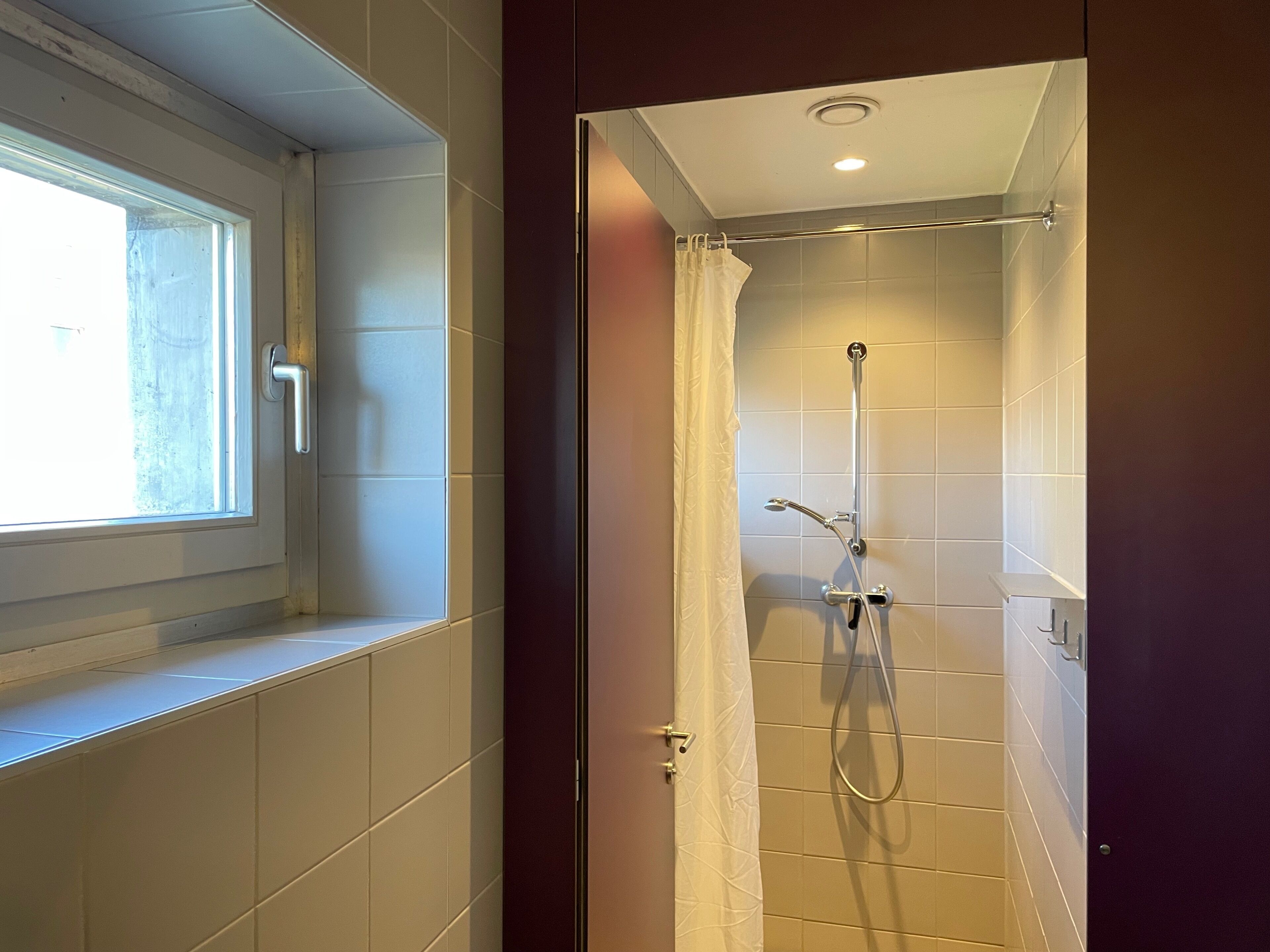 Photo - Lausanne Youth Hostel Jeunotel