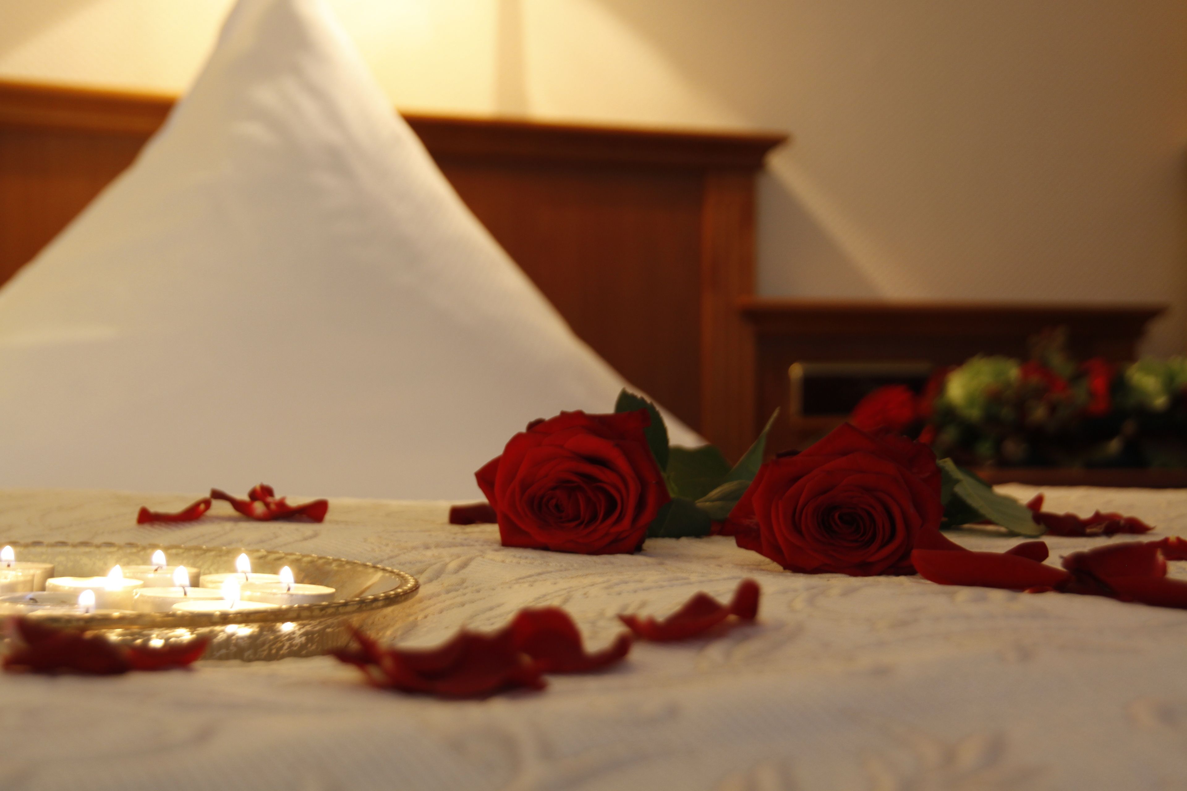 1 bedroom, hypo-allergenic bedding, minibar, in-room safe