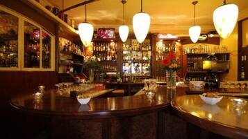 Bar (in der Unterkunft)