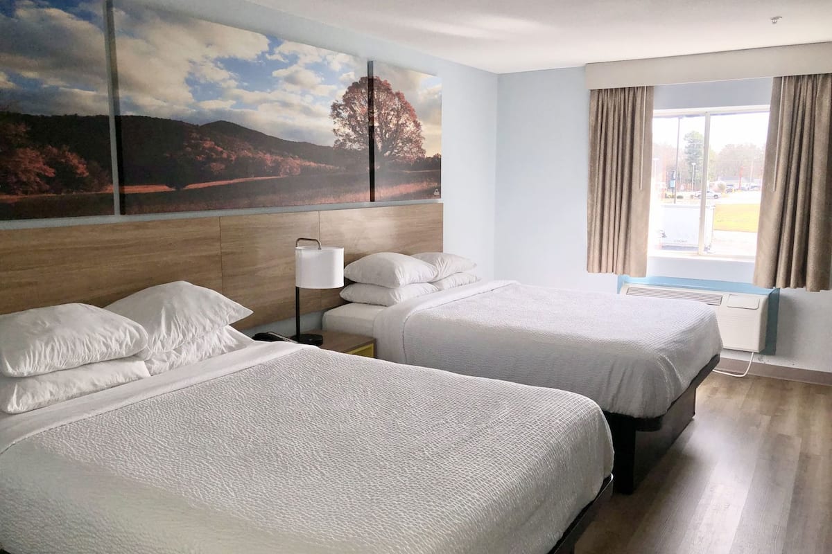 Desk, iron/ironing board, free WiFi, bed sheets