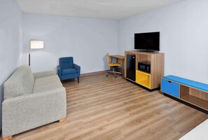 Bureau, fer et planche à repasser, Wi-Fi gratuit, draps fournis