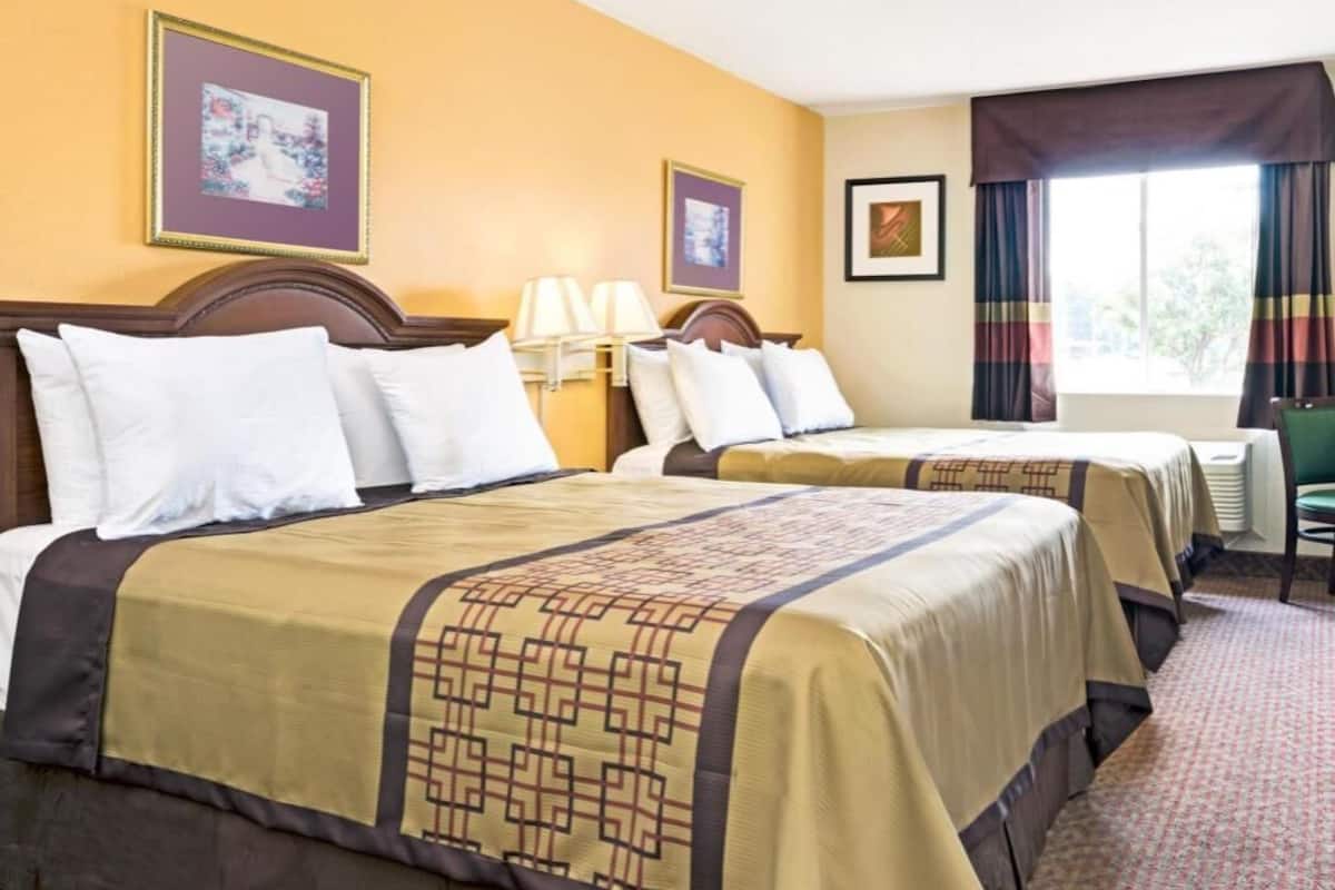 Desk, iron/ironing board, free WiFi, bed sheets