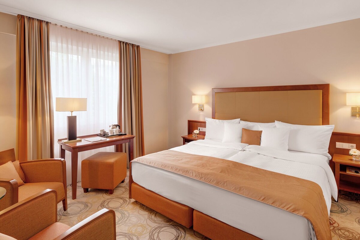 Couette en duvet d'oie, minibar, coffres-forts dans les chambres, bureau
