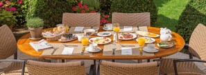 Daily buffet breakfast (EUR 21 per person)