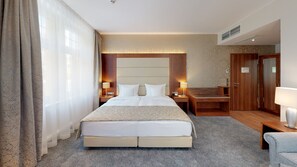 防过敏的被褥、羽绒被、迷你吧、客房内保险箱