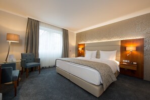 Couette en duvet d'oie, minibar, coffres-forts dans les chambres, bureau