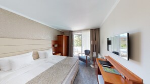 Literie hypoallergénique, couette en duvet d'oie, minibar